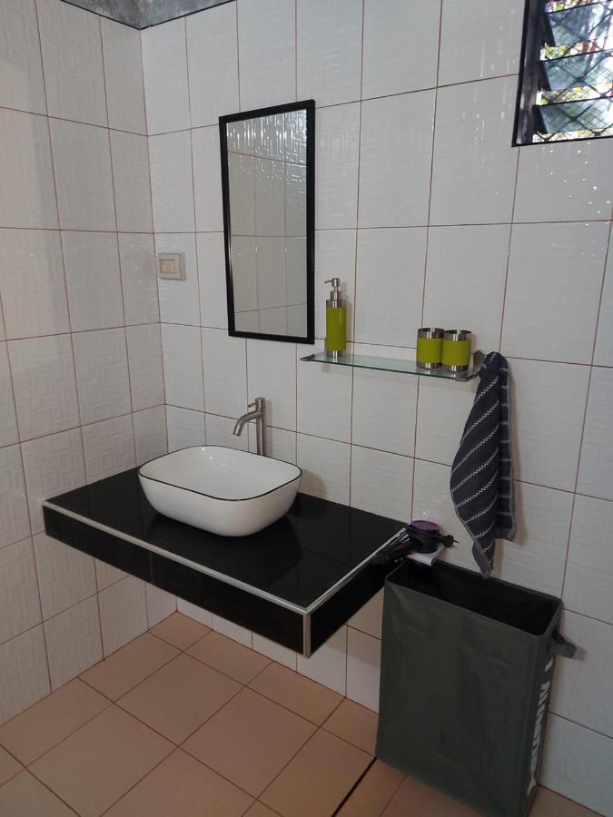 Rhenmart-Inn Siquijor Εξωτερικό φωτογραφία
